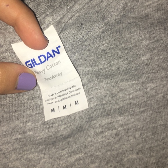 University of Chicago Gray Short- Sleeved T-Shirt - Picture 2 of 5